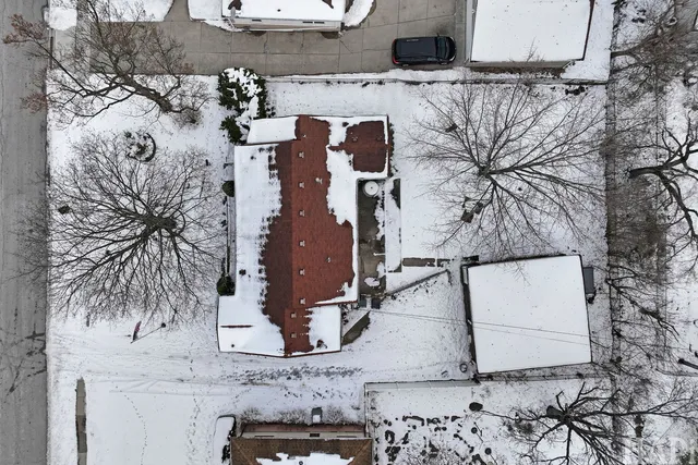 $439,000 | 75 Carthage Lane, Hoffman Estates, IL 60169