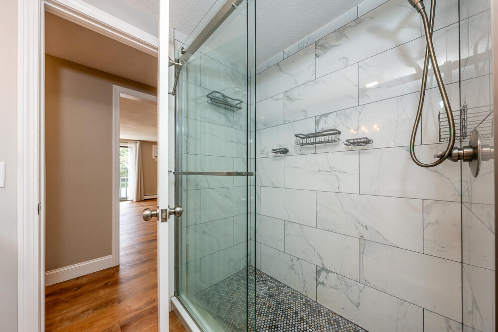 825 West Main Street, Unit 4 Hyannis, MA 02601 - Photo 10 of 20 a bathroom with a shower