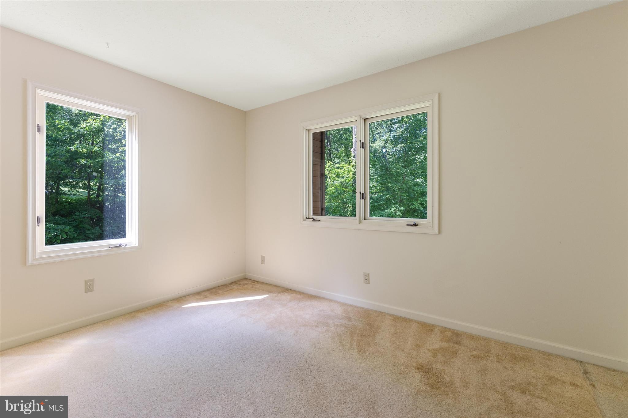 112 Old Forest Circle Winchester, VA 22602 - Photo 41 of 77 an empty room with a window