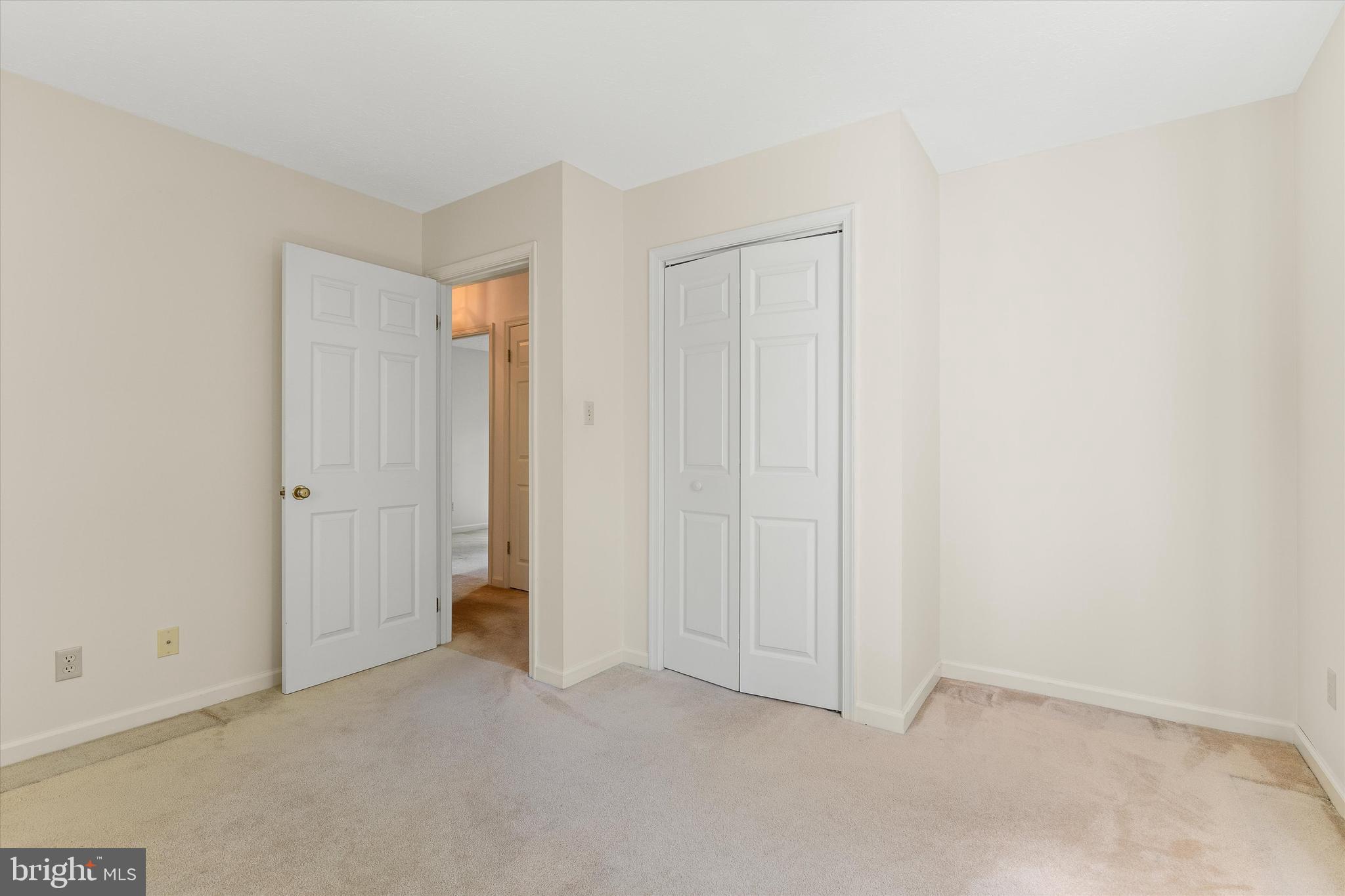 112 Old Forest Circle Winchester, VA 22602 - Photo 42 of 77 an empty room with closet area