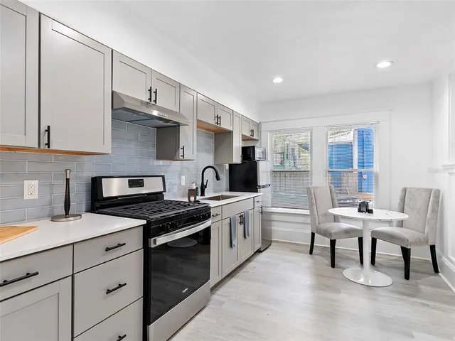 $2,610 | 412 Harwood Street, Unit 1, Orlando, FL 32803