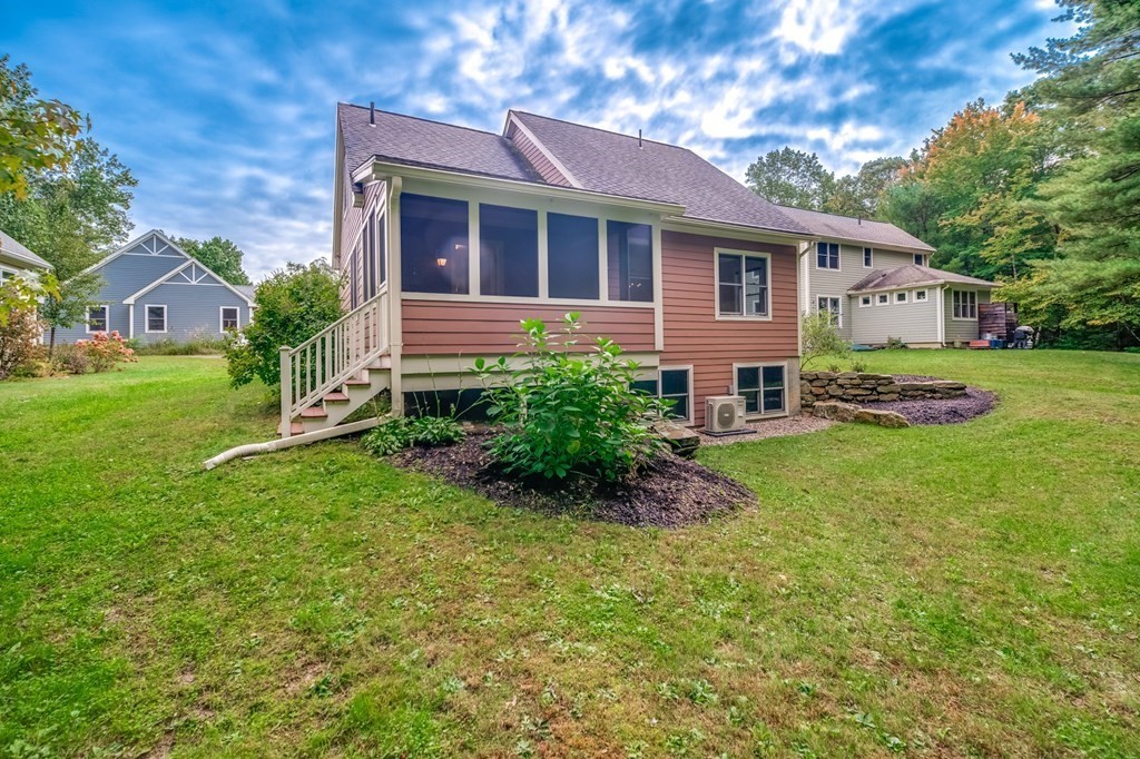 5 Mountain Laurel Path, Unit 5 Northampton, MA 01062 - Photo 2 of 31