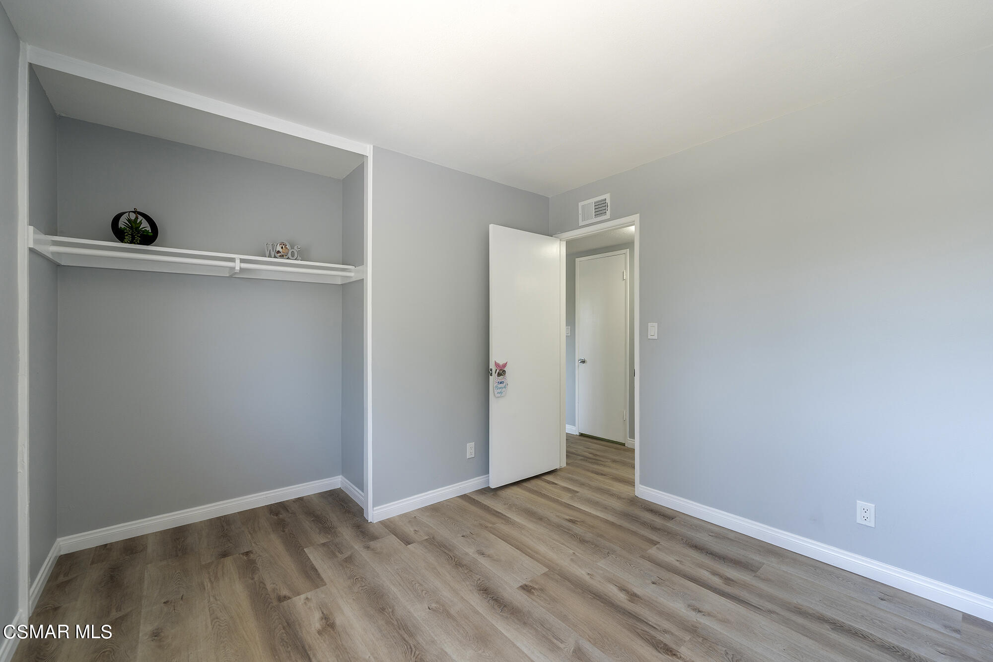 2305 Cochran Street Simi Valley, CA 93065 - Photo 27 of 43 a view of an empty room