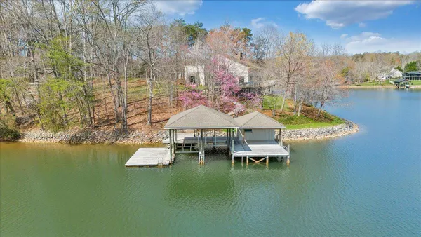 $1,895,000 | 232 Peninsula Drive, Moneta, VA 24121