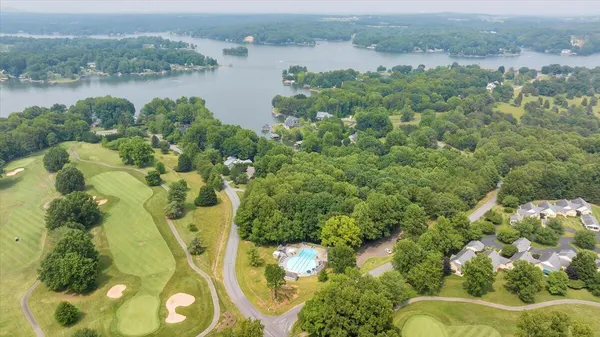 $1,895,000 | 232 Peninsula Drive, Moneta, VA 24121