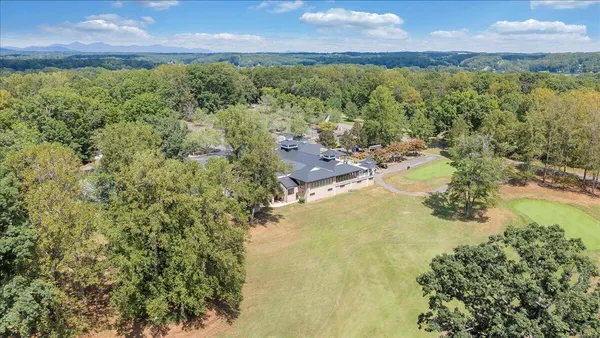 $1,895,000 | 232 Peninsula Drive, Moneta, VA 24121