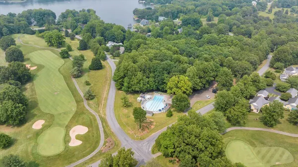 $1,895,000 | 232 Peninsula Drive, Moneta, VA 24121