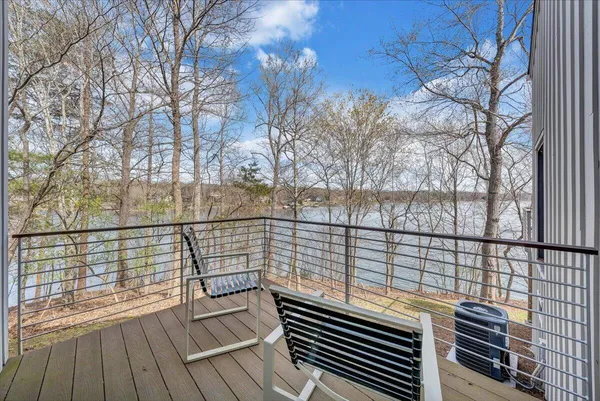 $1,895,000 | 232 Peninsula Drive, Moneta, VA 24121