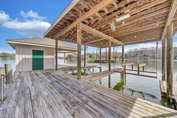 $1,895,000 | 232 Peninsula Drive, Moneta, VA 24121