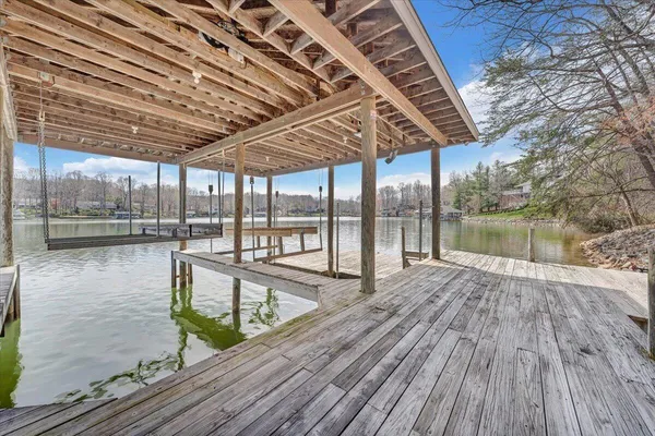 $1,895,000 | 232 Peninsula Drive, Moneta, VA 24121