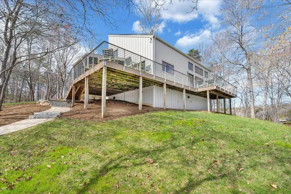 $1,895,000 | 232 Peninsula Drive, Moneta, VA 24121