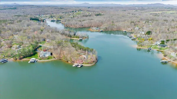 $1,895,000 | 232 Peninsula Drive, Moneta, VA 24121