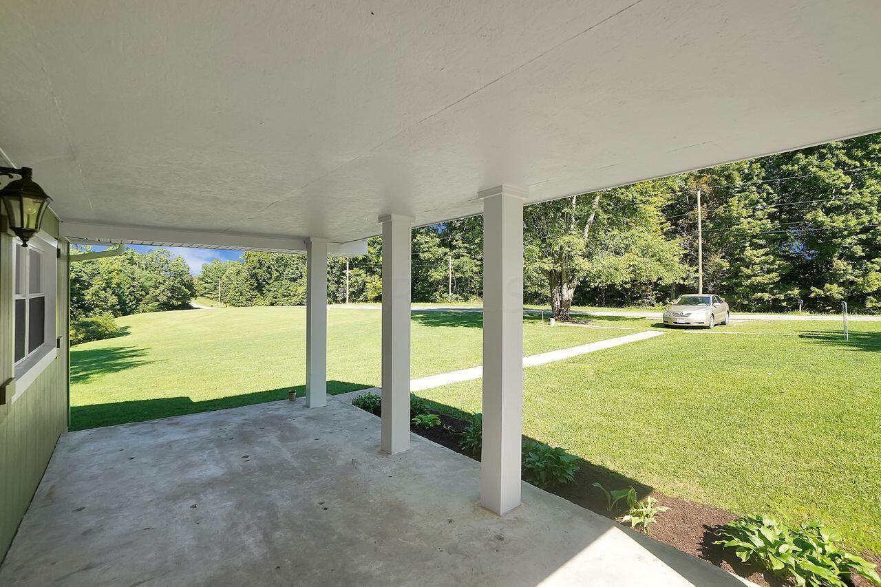 72370 Brooks Martin Road McArthur, OH 45651 - Photo 4 of 37 DSC00494