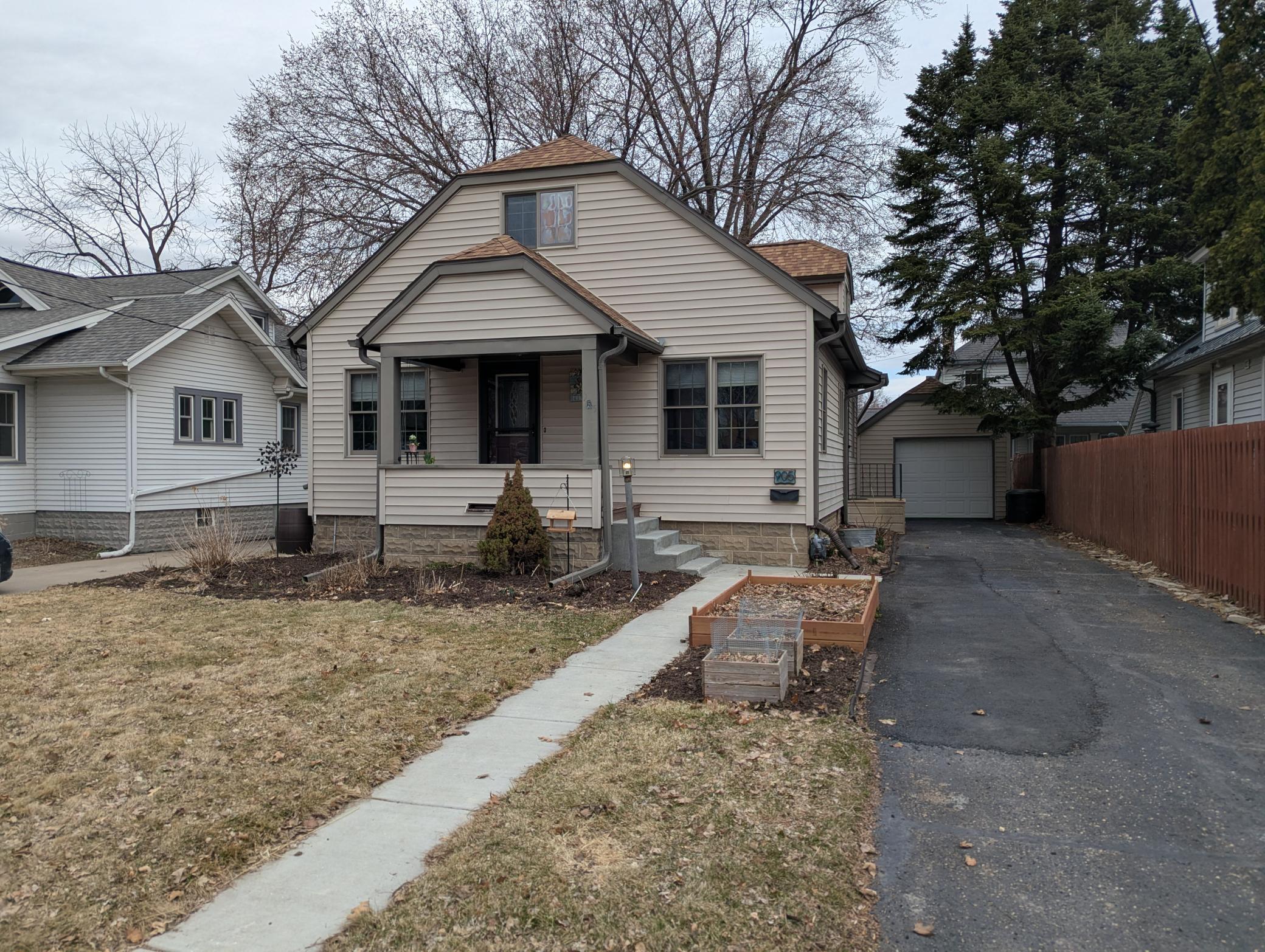 905 1st Street Northwest Rochester, MN 55901 - Photo 2 of 42