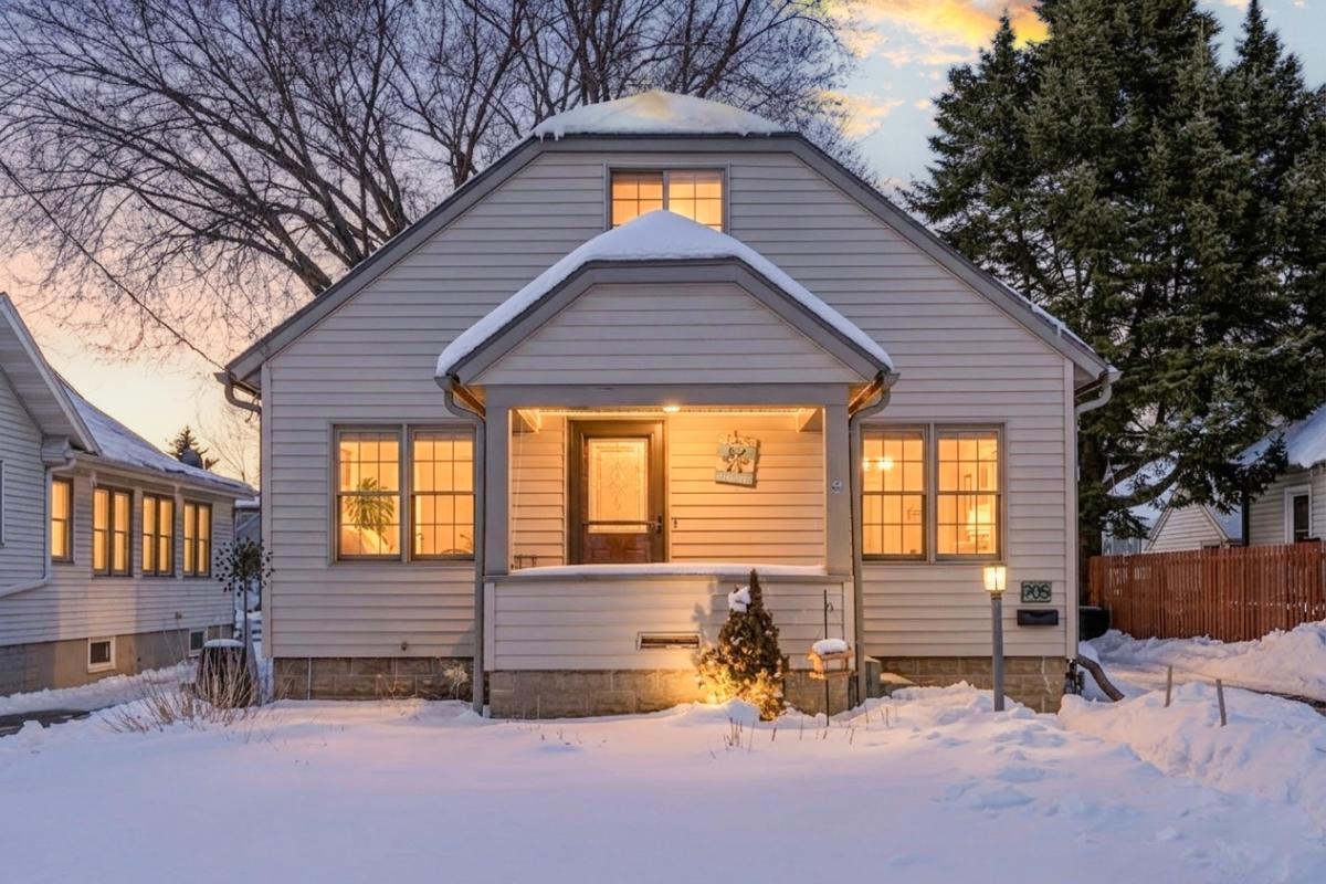 905 1st Street Northwest Rochester, MN 55901 - Photo 4 of 42