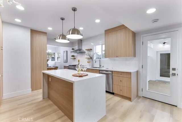 $1,399,000 | 3960 Verdugo View Drive, Los Angeles, CA 90065