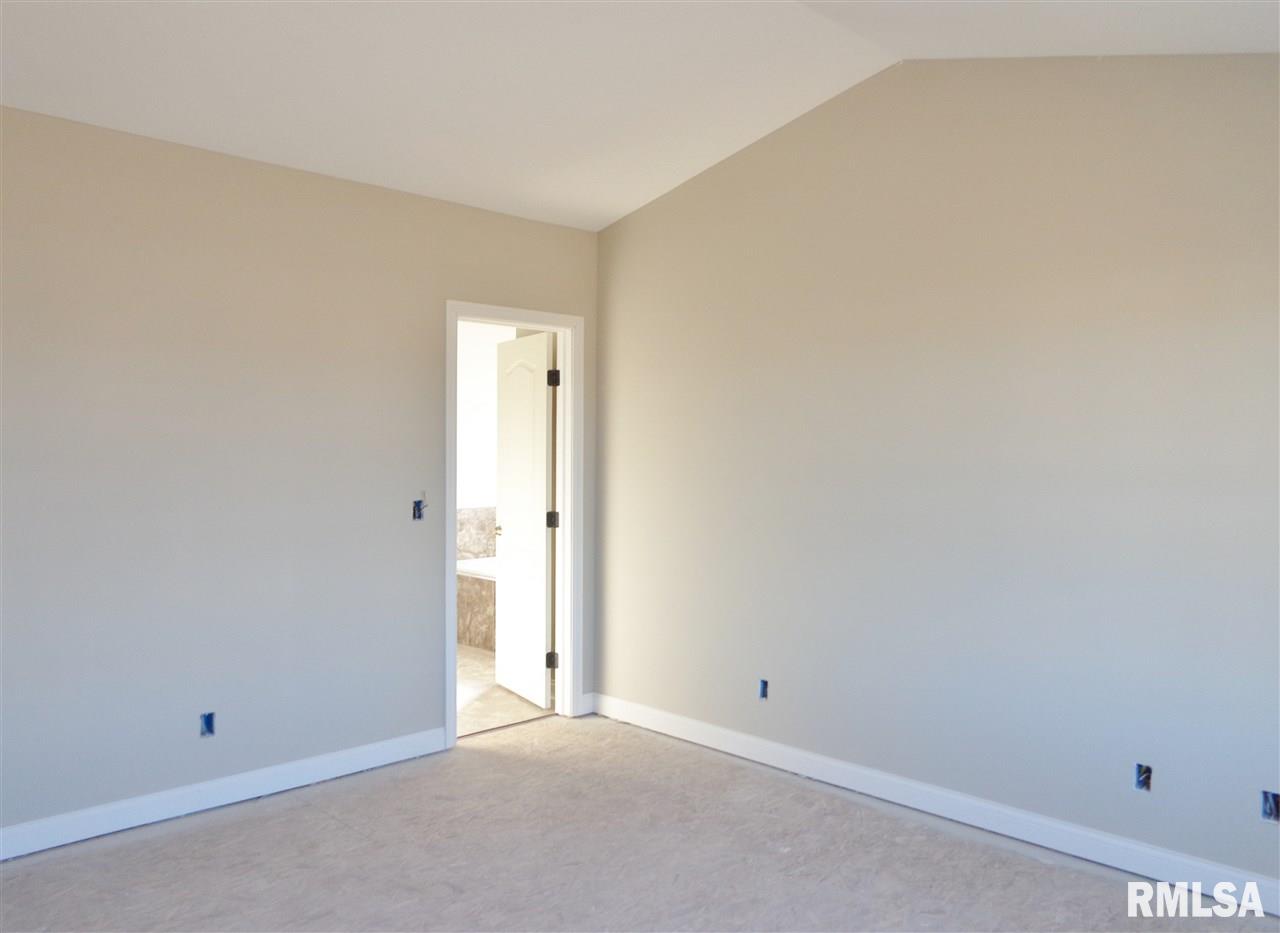 722 Labrador Way Washington, IL 61571 - Photo 11 of 22 Gallery Image 11