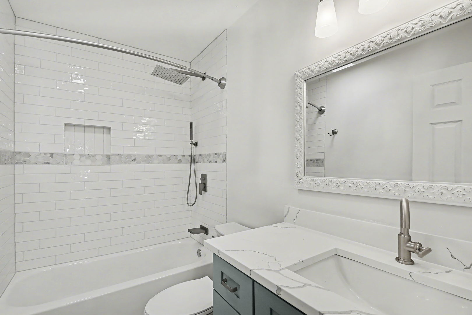 507 Northgate Road Lindenhurst, IL 60046 - Photo 19 of 36