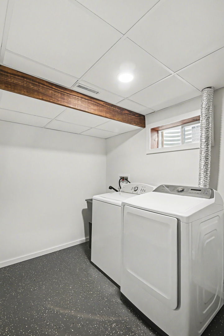 507 Northgate Road Lindenhurst, IL 60046 - Photo 32 of 36