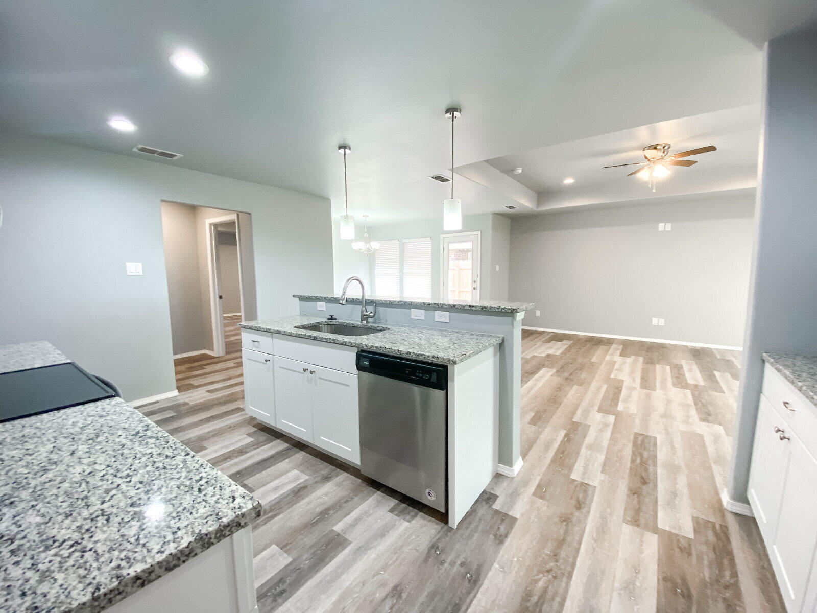 8524 11th Street Lubbock, TX 79416 - Photo 11 of 25 11