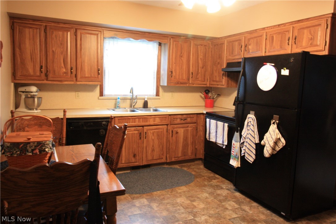 1296 State Road Wadsworth, OH 44281 - Photo 4 of 29 Gallery Image 4