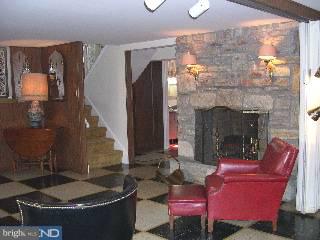 207 Preston Road Flourtown, PA 19031 - Photo 3 of 6