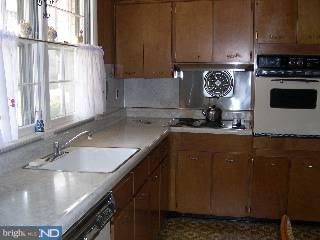207 Preston Road Flourtown, PA 19031 - Photo 5 of 6