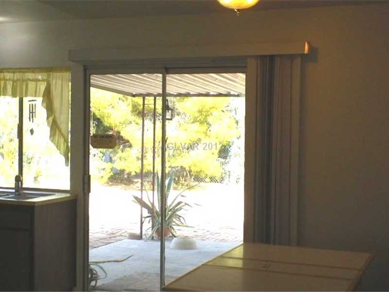 3050 South Lindell Road Las Vegas, NV 89146 - Photo 17 of 35 View.