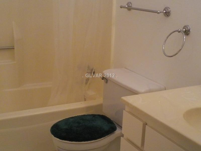 3050 South Lindell Road Las Vegas, NV 89146 - Photo 21 of 35 Bathroom.