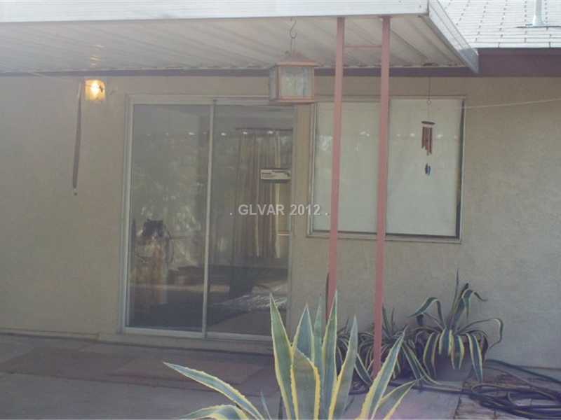 3050 South Lindell Road Las Vegas, NV 89146 - Photo 27 of 35 Patio/Deck.