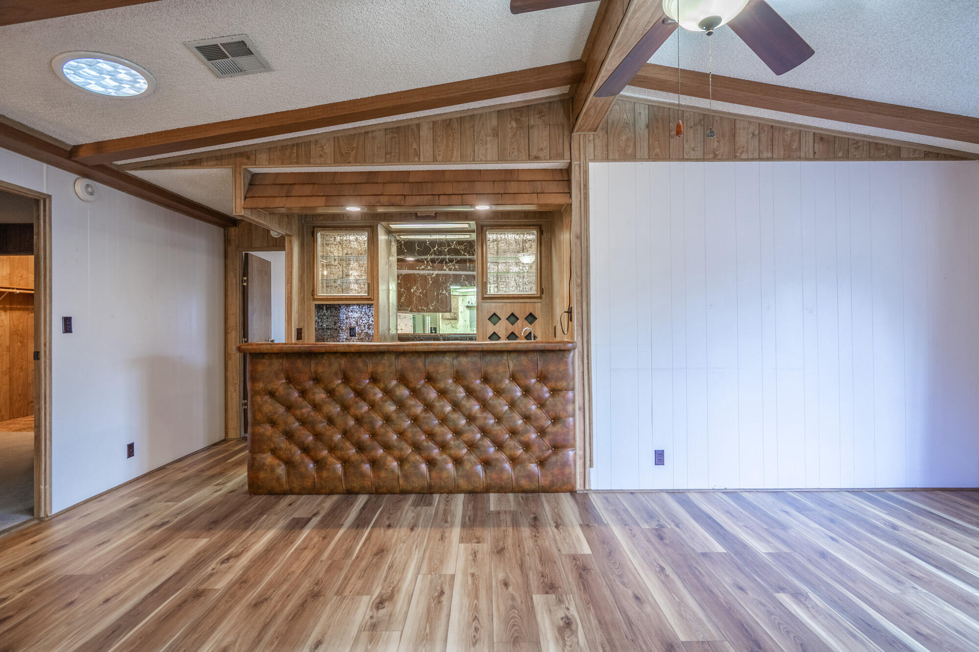 1526 North Dixie Downs Road, Unit 46 St. George, UT 84770 - Photo 40 of 81 Built in Wet Bar