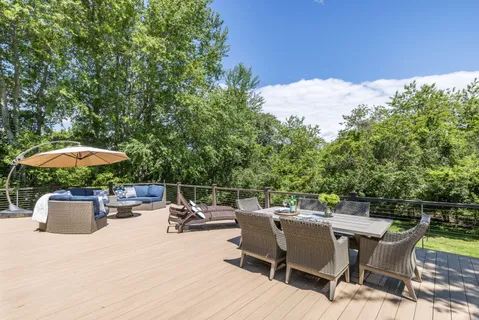 $2,195,000 | 180 South Fairview Avenue, Montauk, NY 11954