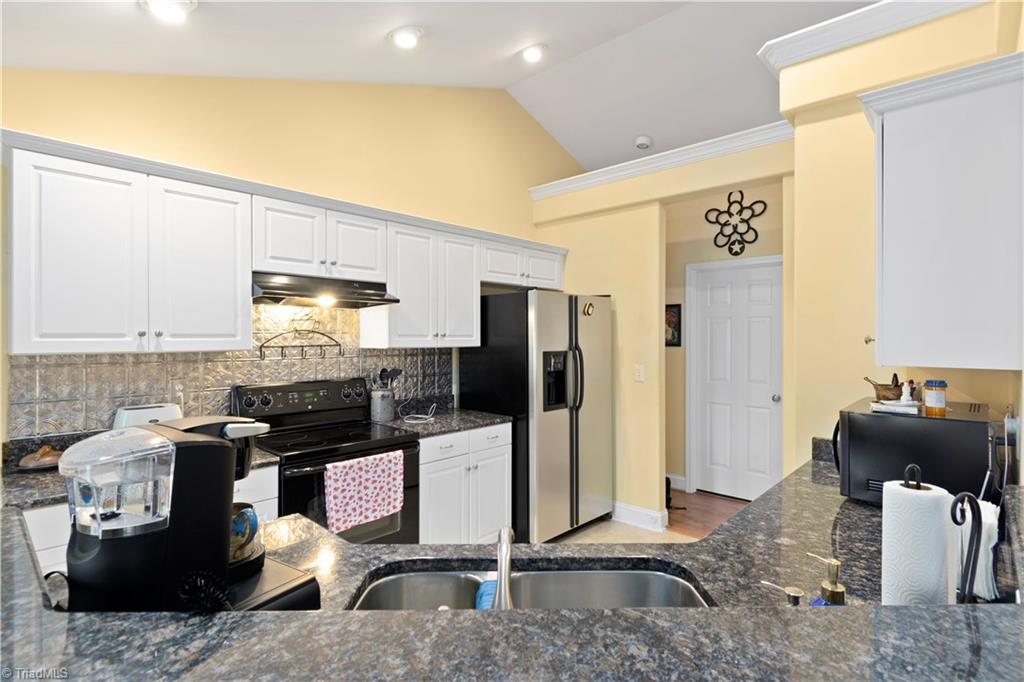 855 Ridge View Terrace Rural Hall, NC 27045 - Photo 7 of 24