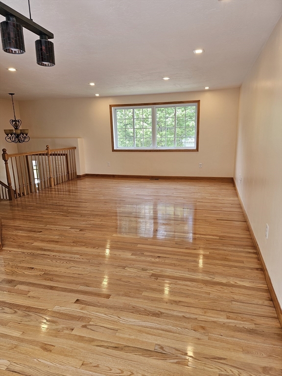 14 Pinewood Lane Worcester, MA 01609 - Photo 7 of 16