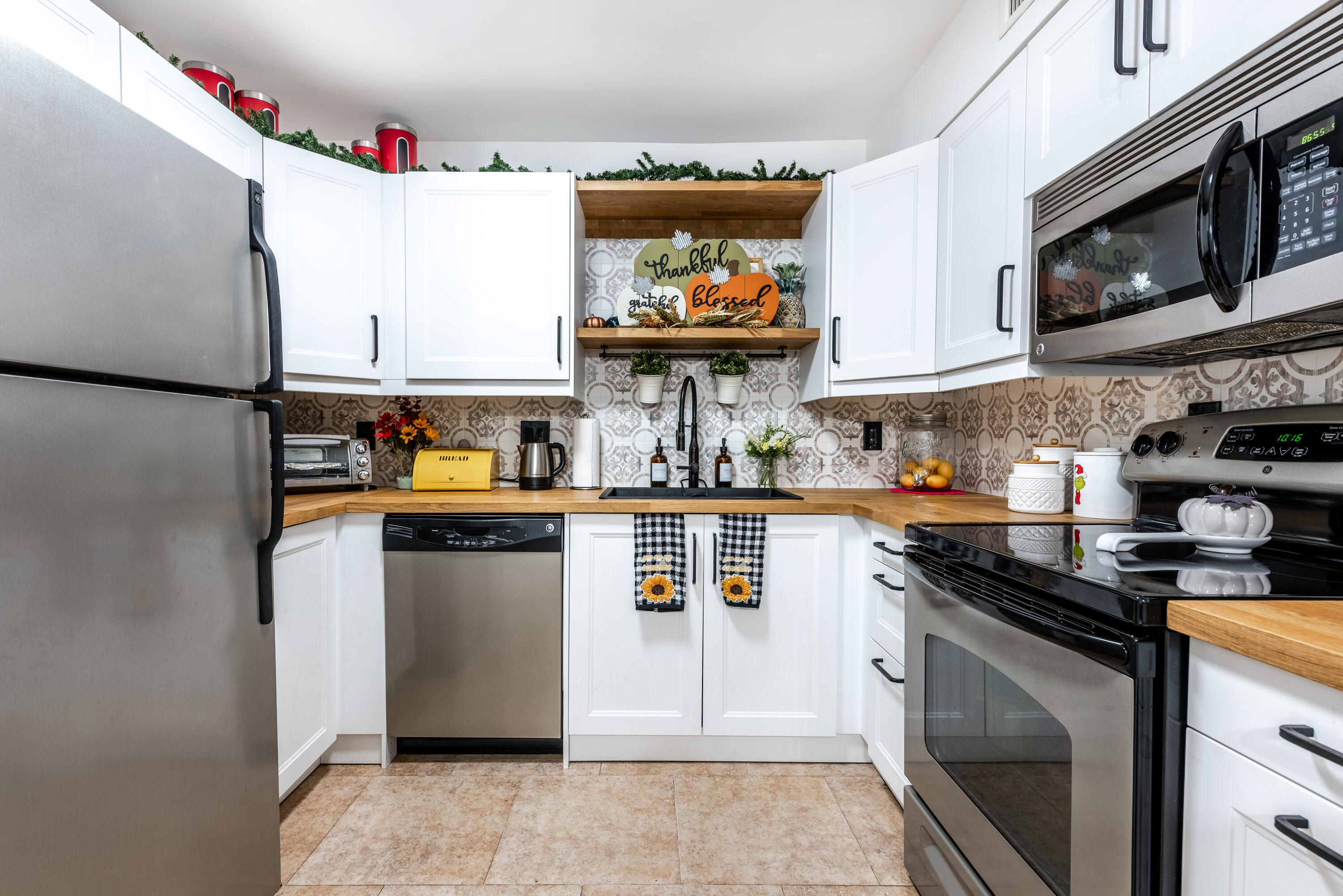 9930 Pineapple Tree Drive, Unit 202 Boynton Beach, FL 33436 - Photo 11 of 13 9930 Pineapple Tree Dr, #202-10