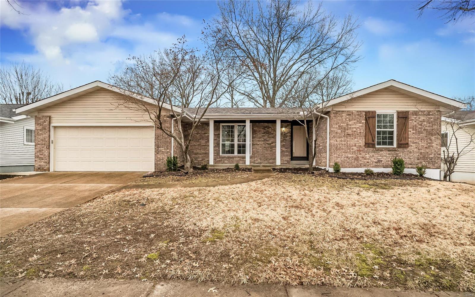 2126 Chatport Road St. Louis, MO 63129 - Photo 1 of 24