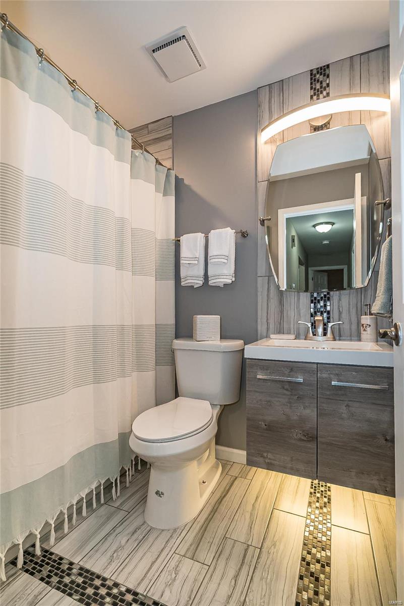 2126 Chatport Road St. Louis, MO 63129 - Photo 13 of 24