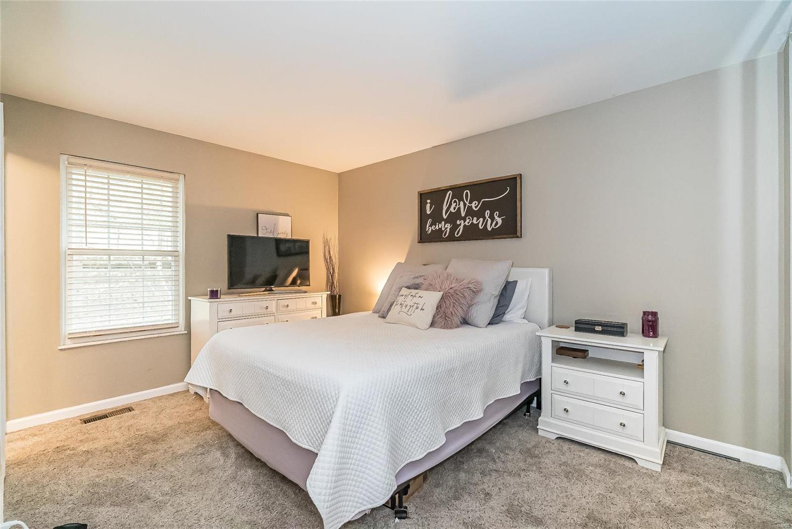 2126 Chatport Road St. Louis, MO 63129 - Photo 14 of 24