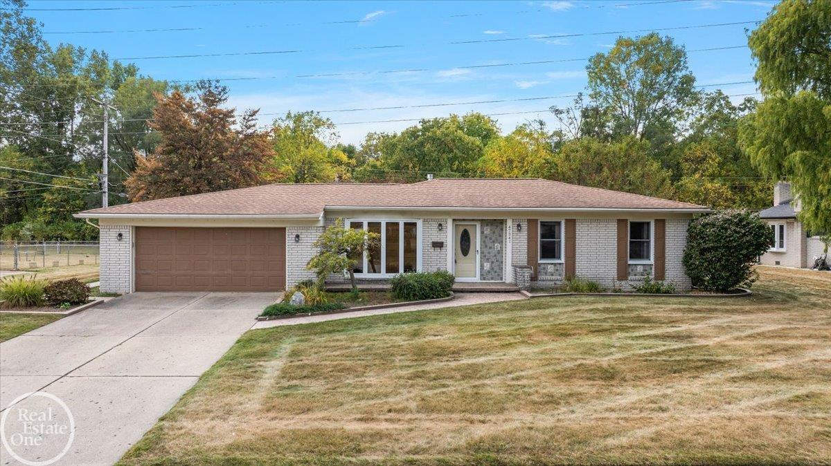 47341 Kennesaw Ridge Utica, MI 48317 - Photo 2 of 50 50189136-20bbce2d-0ac7-4c2a-8c26-e87a270e525a.JPG