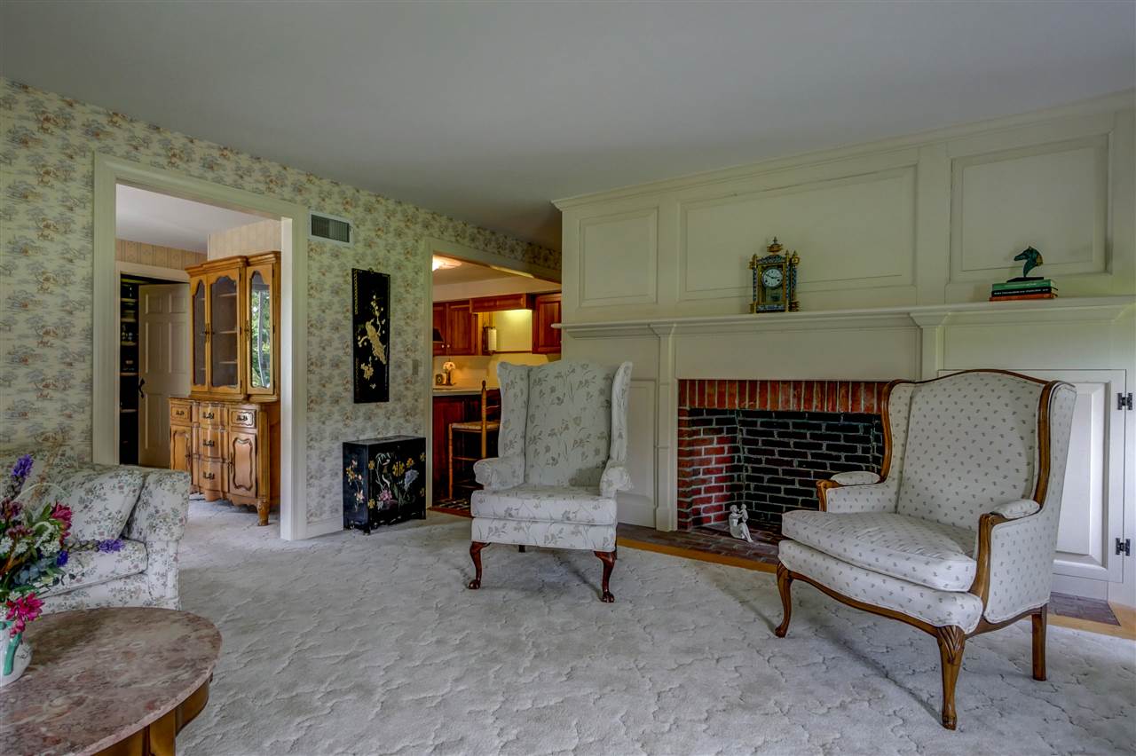 325 Little Sunapee Road New London, NH 03257 - Photo 15 of 37