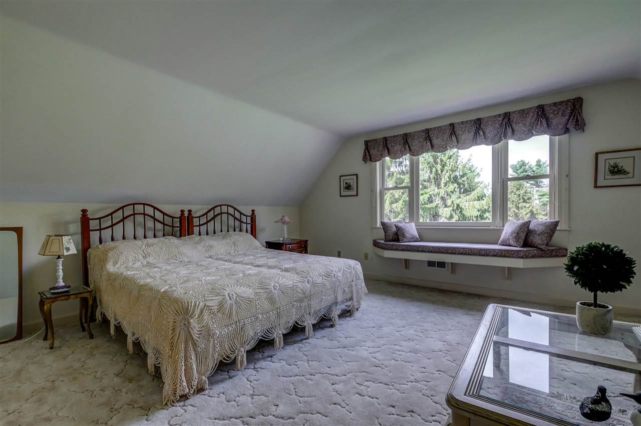 325 Little Sunapee Road New London, NH 03257 - Photo 26 of 37