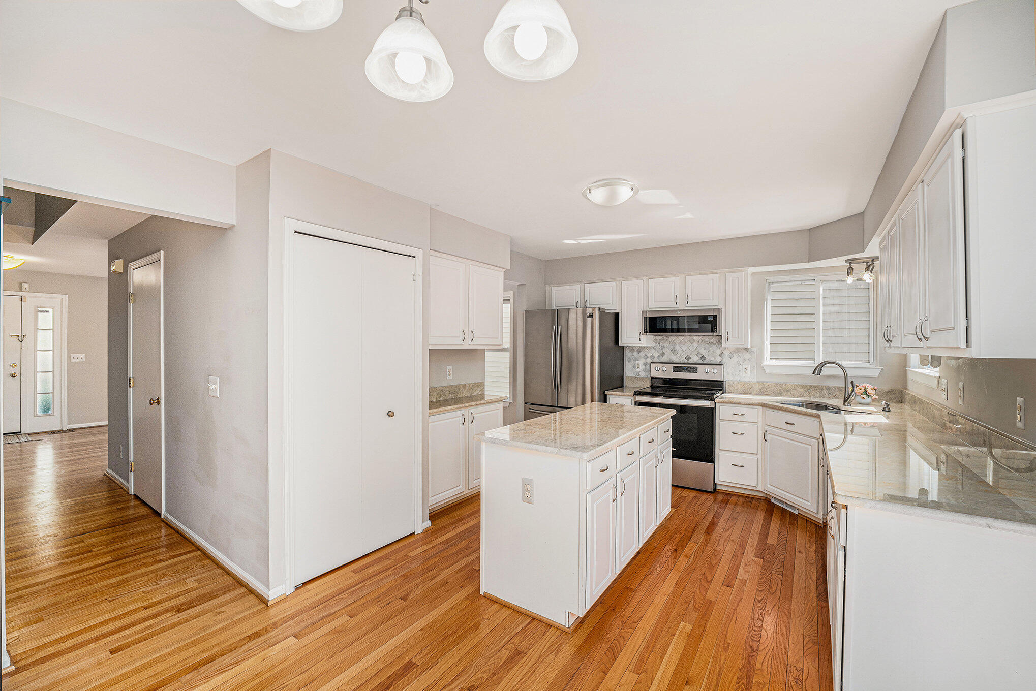 3361 Cromwell Road Ann Arbor, MI 48105 - Photo 10 of 36 Kitchen
