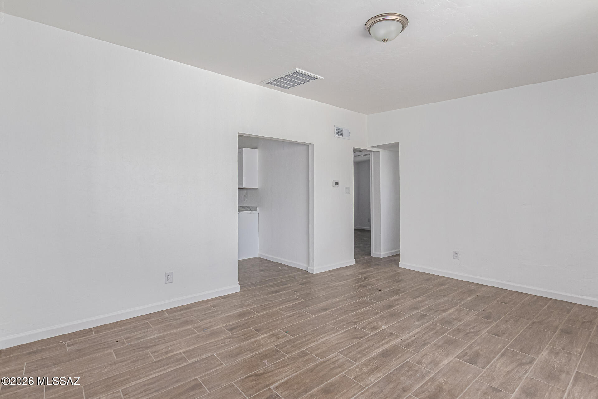 208 East 28th Street Tucson, AZ 85713 - Photo 7 of 27 08-28th