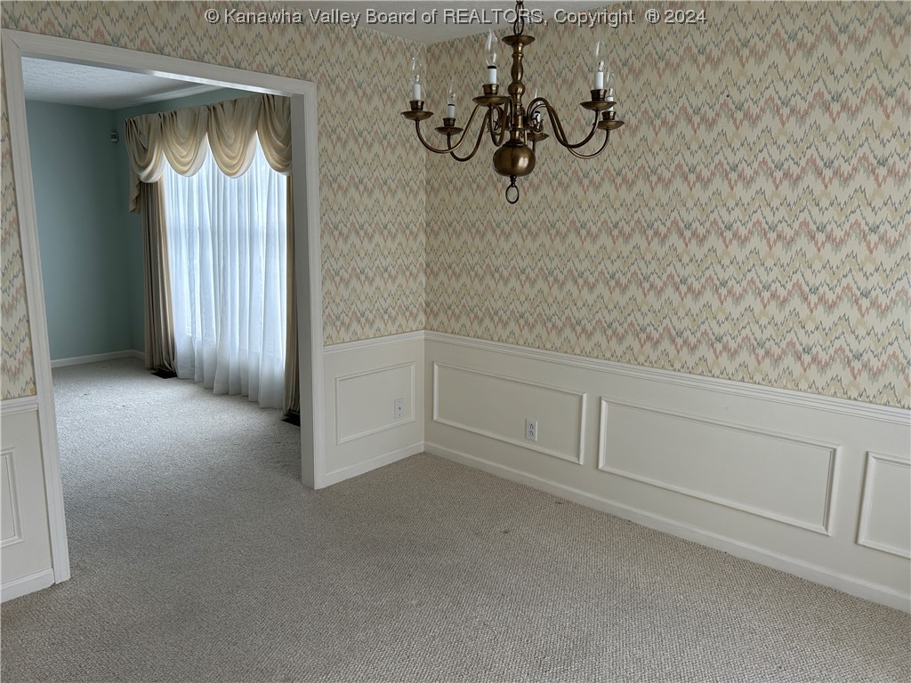 5328 Shadowbrook Road Charleston, WV 25313 - Photo 7 of 28 Dining room