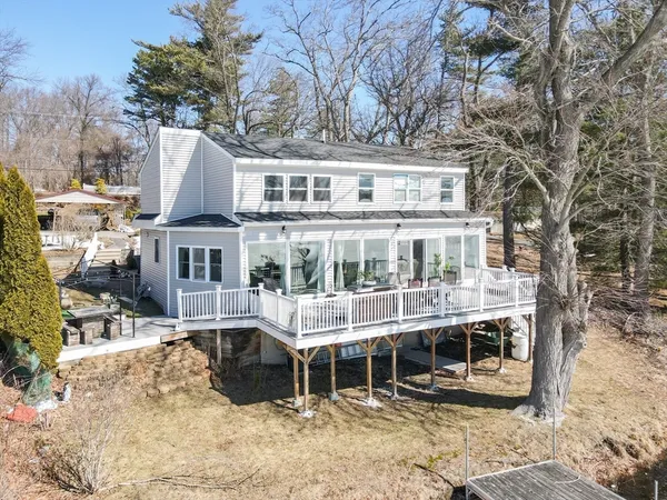 $699,000 | 207 White Pond Road, Lancaster, MA 01523