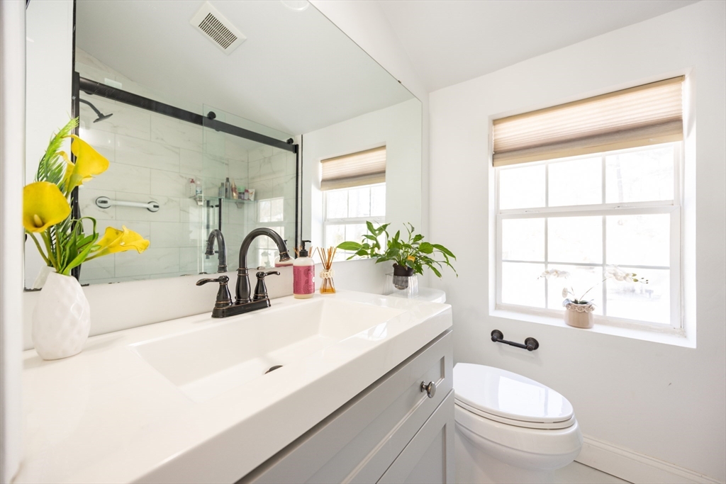 207 White Pond Road Lancaster, MA 01523 - Photo 23 of 42