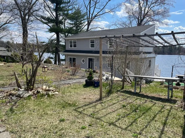 $675,000 | 207 White Pond Road, Lancaster, MA 01523