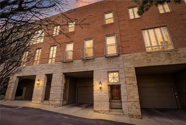 $995,000 | 136 North Woodland Road, Pittsburgh, PA 15232