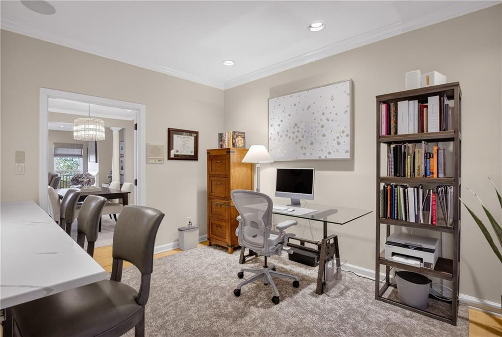 136 North Woodland Road Pittsburgh, PA 15232 - Photo 15 of 50 Main Floor Kitchen / Desk Area