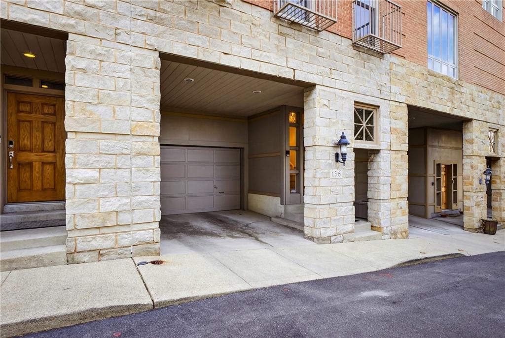 136 North Woodland Road Pittsburgh, PA 15232 - Photo 3 of 50 Garage and Front Door